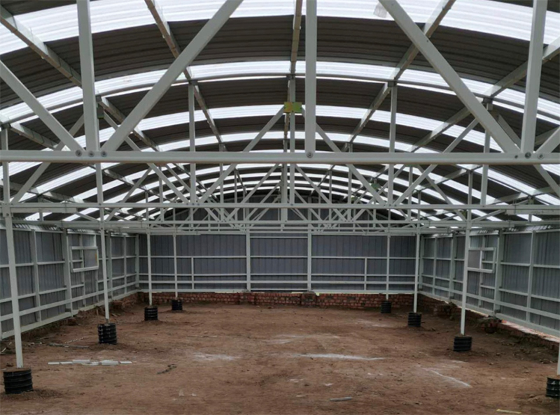 玻璃纤维复合材料羊舍内部